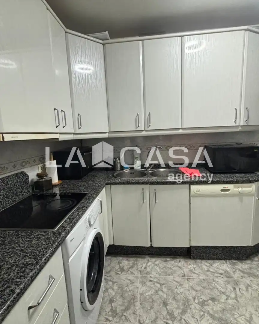 Cocina de Piso en venta en  Sevilla Capital con Terraza