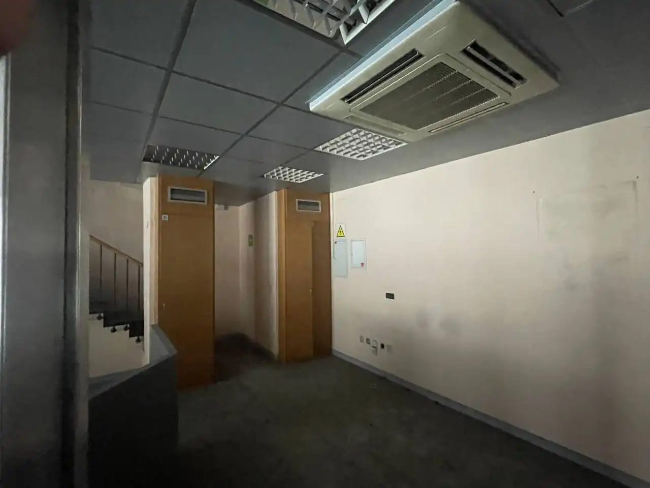 Business premises for sale in Calle Dra.Castells, imagen 4