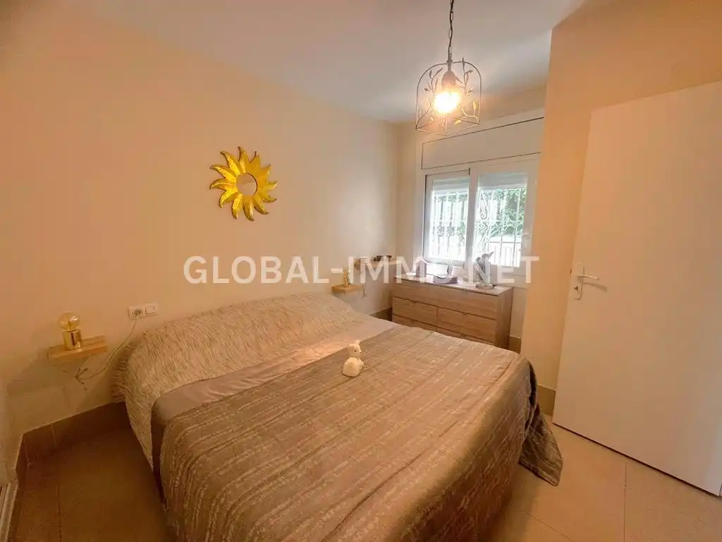 Villa con giardino in vendita a Carrer Foix, imagen 7