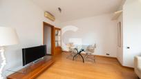 Living room of Flat for sale in L'Hospitalet de Llobregat  with Balcony