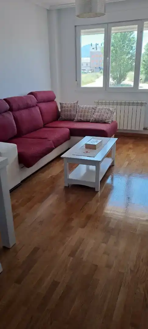 Sala d'estar de Pis en venda en Ponferrada amb Balcó