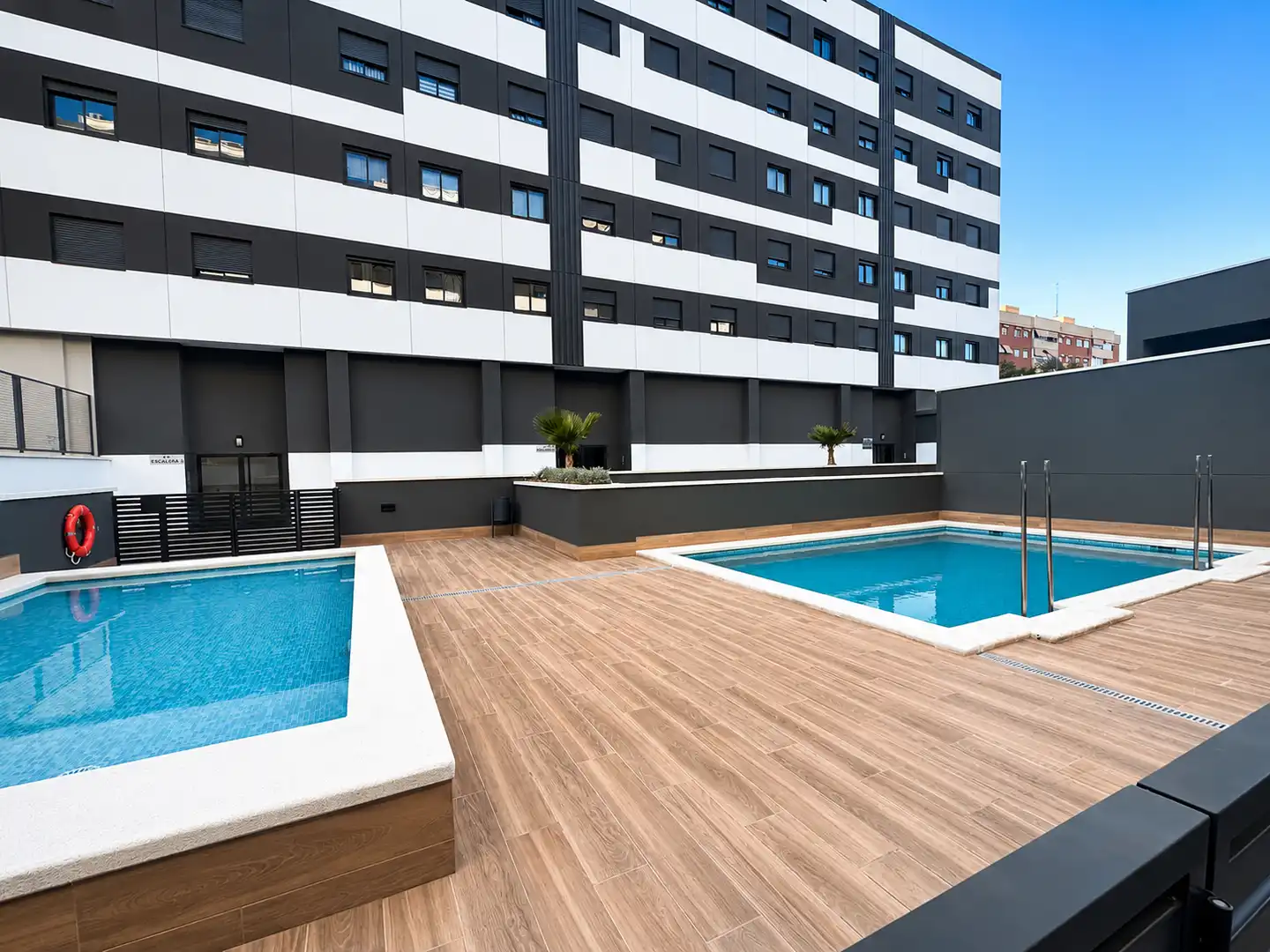 Swimming pool of Attic for sale in Alicante / Alacant  with Air Conditioner, Heating and Terrace