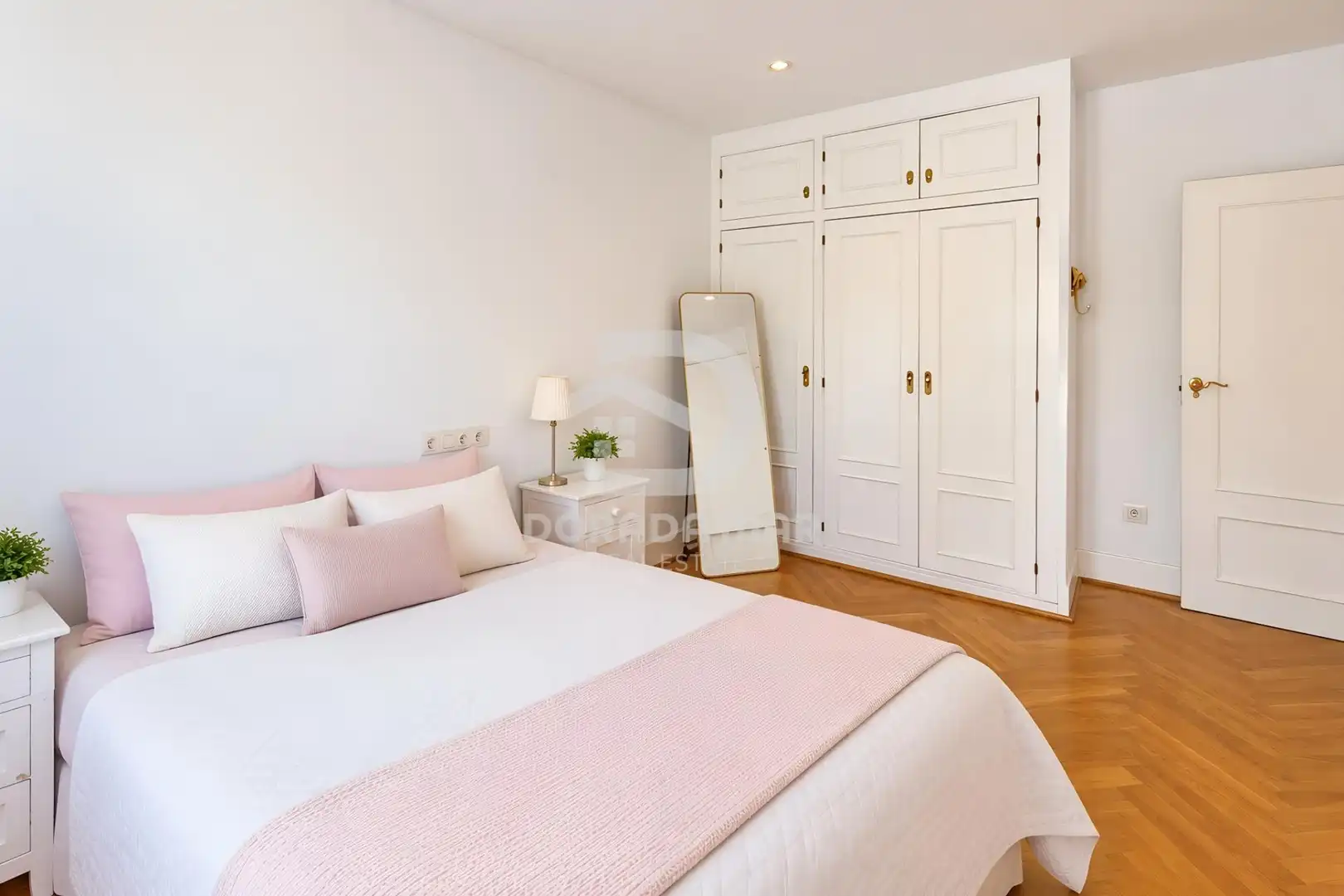Habitación de Casa o chalet en venta en Sant Pere de Ribes con Calefacción, Jardín privado y Piscina