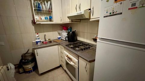 Foto 2 de Piso en venta en Carrer Tamarit, Can Mas, Ripollet