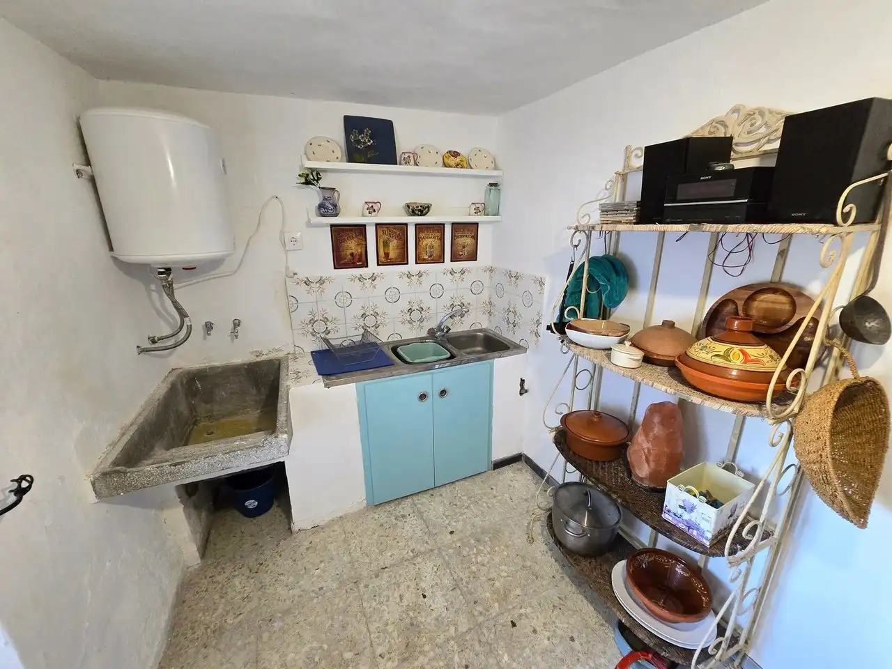 Cuina de Finca rústica en venda en Serón amb Terrassa
