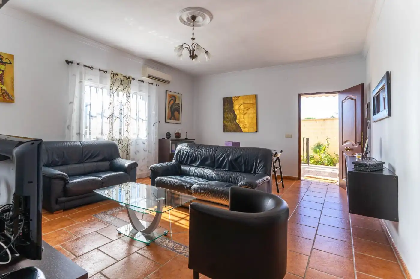 Sala d'estar de Casa o xalet de lloguer en Alhaurín de la Torre amb Aire condicionat, Calefacció i Jardí privat