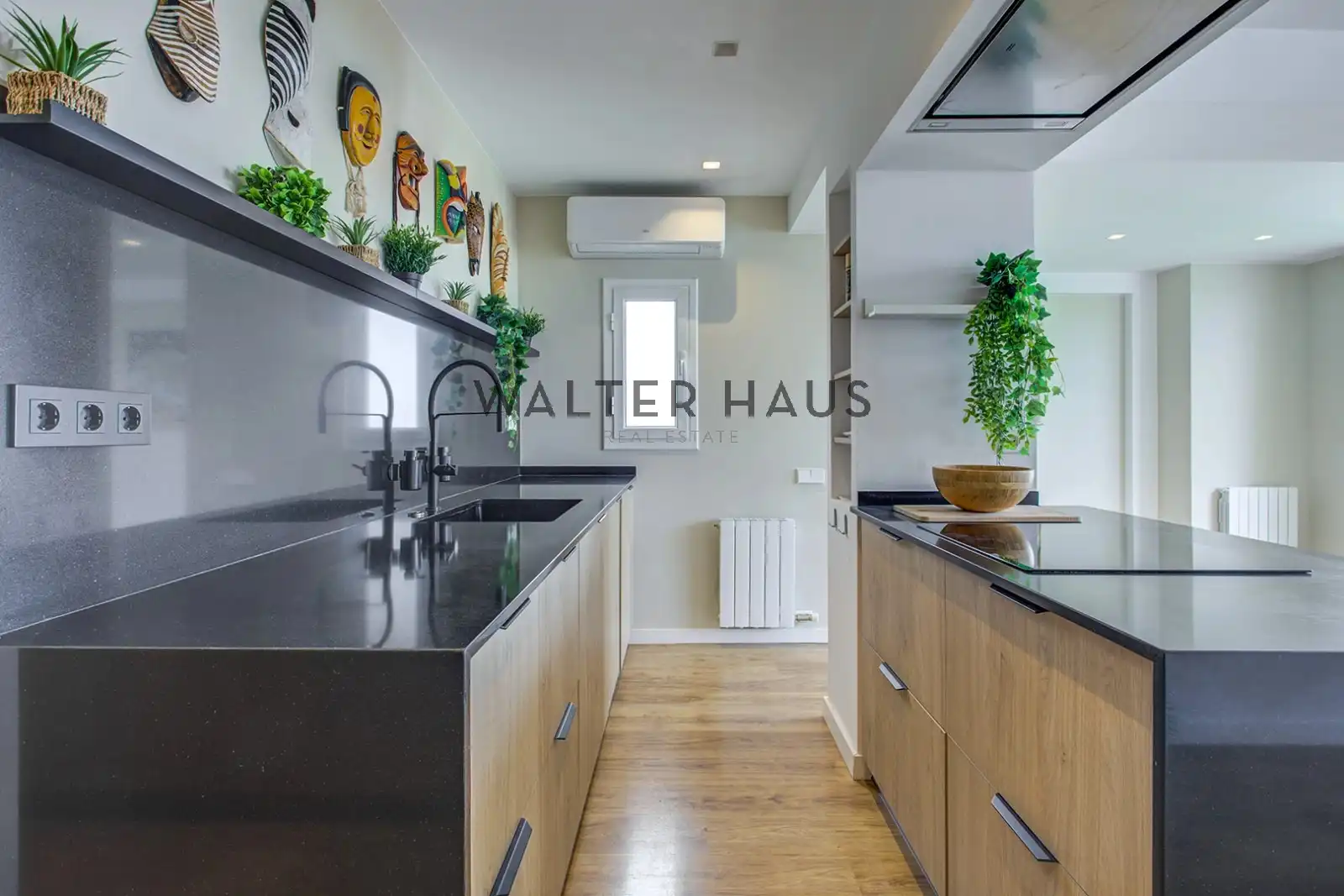 Kitchen of Attic for sale in Barcelona  with Air Conditioner, Terrace and Balcony