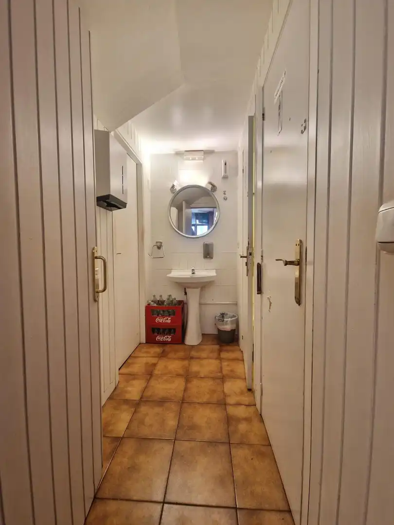 Baño de Local en venta en Donostia - San Sebastián  con Amueblado