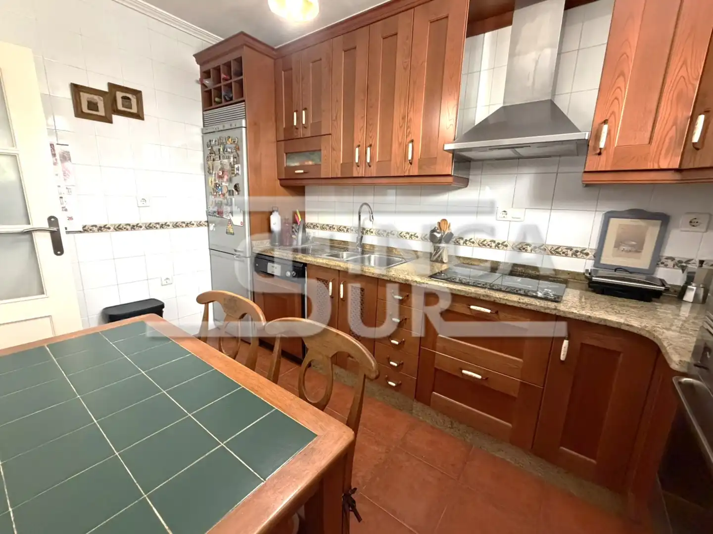 Cocina de Casa adosada en venta en Roquetas de Mar con Aire acondicionado, Calefacción y Terraza