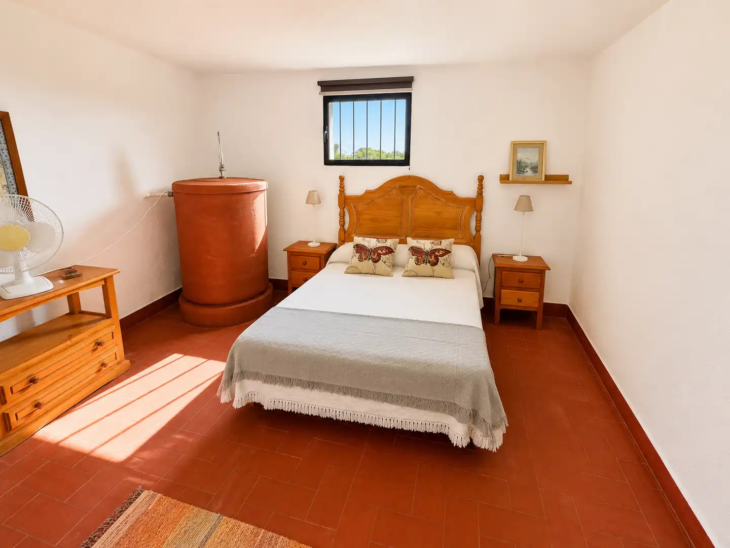 Dormitori de Casa o xalet en venda en Estepona amb Jardí privat, Terrassa i Piscina