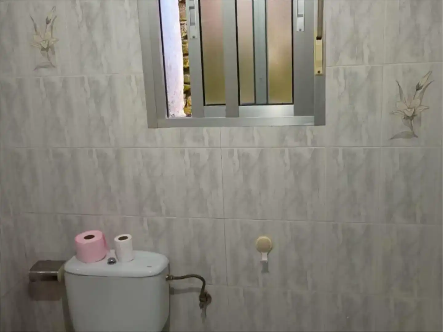 Bathroom of Flat for sale in Peralejos de Arriba  with Private garden, Storage room and Furnished