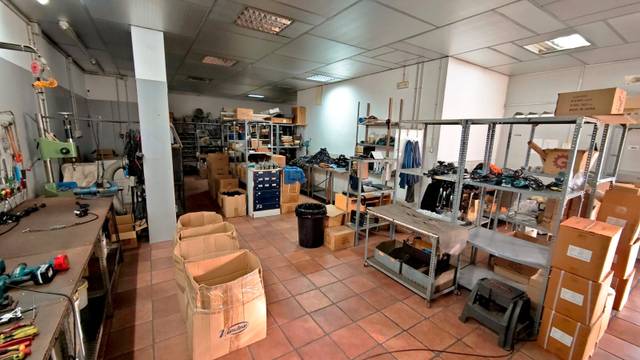 Local comercial en Venta en La Llagosta