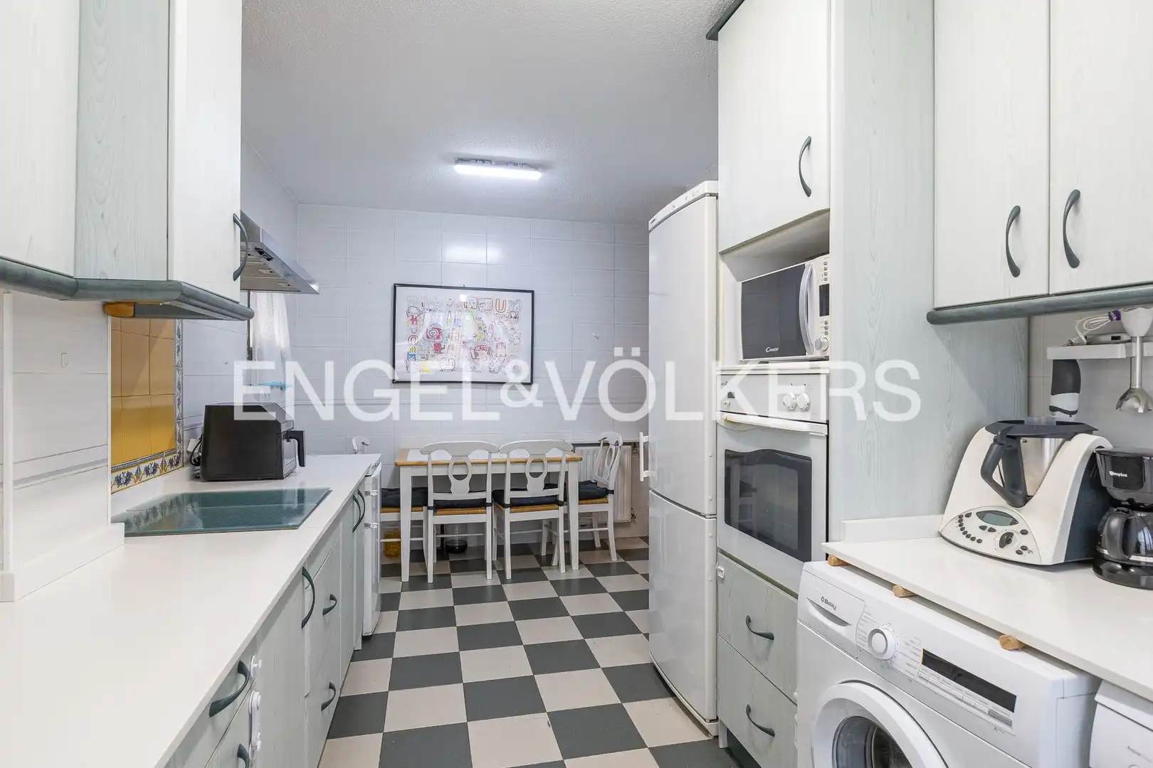 Cocina de Casa o chalet en venta en Pozuelo de Alarcón con Aire acondicionado, Calefacción y Jardín privado