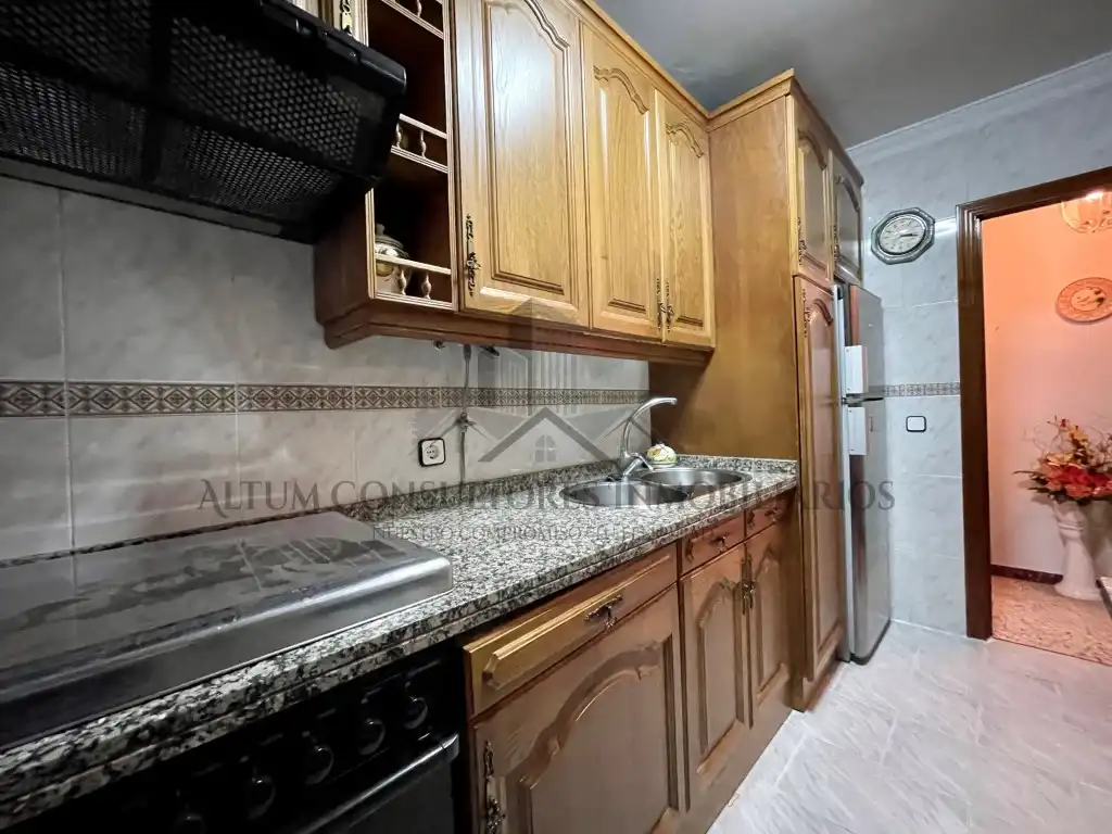 Kitchen of Flat for sale in Sevilla