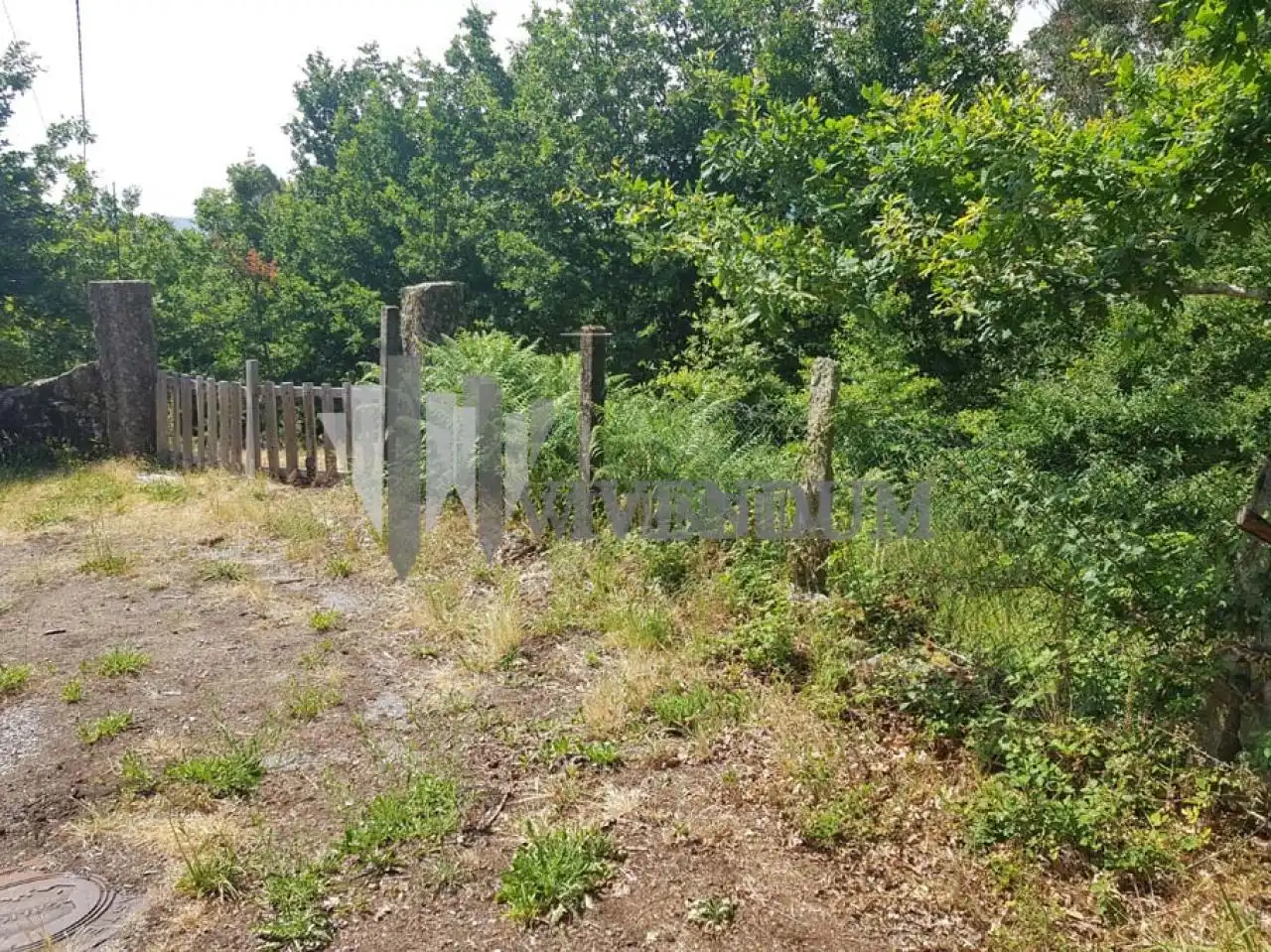 Residential for sale in A Lama  