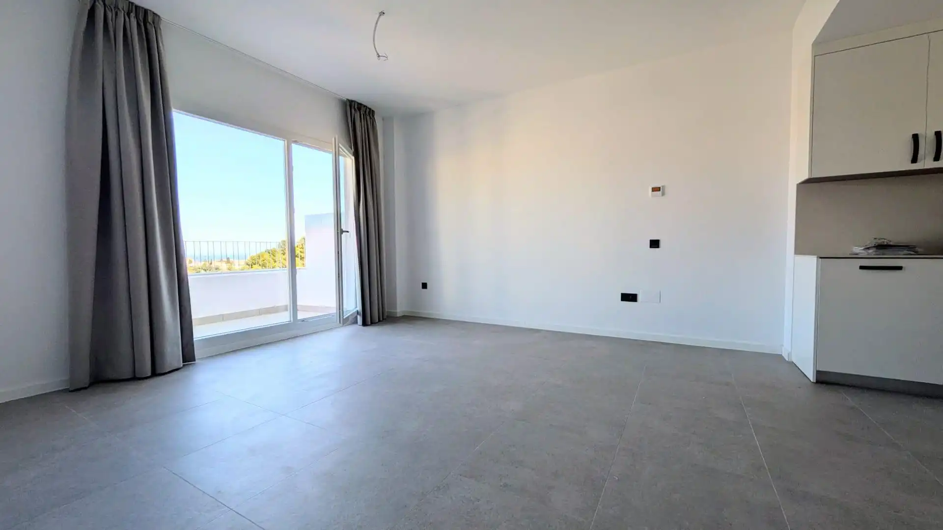 Sala de estar de Ático de alquiler en Fuengirola con Aire acondicionado, Calefacción y Terraza