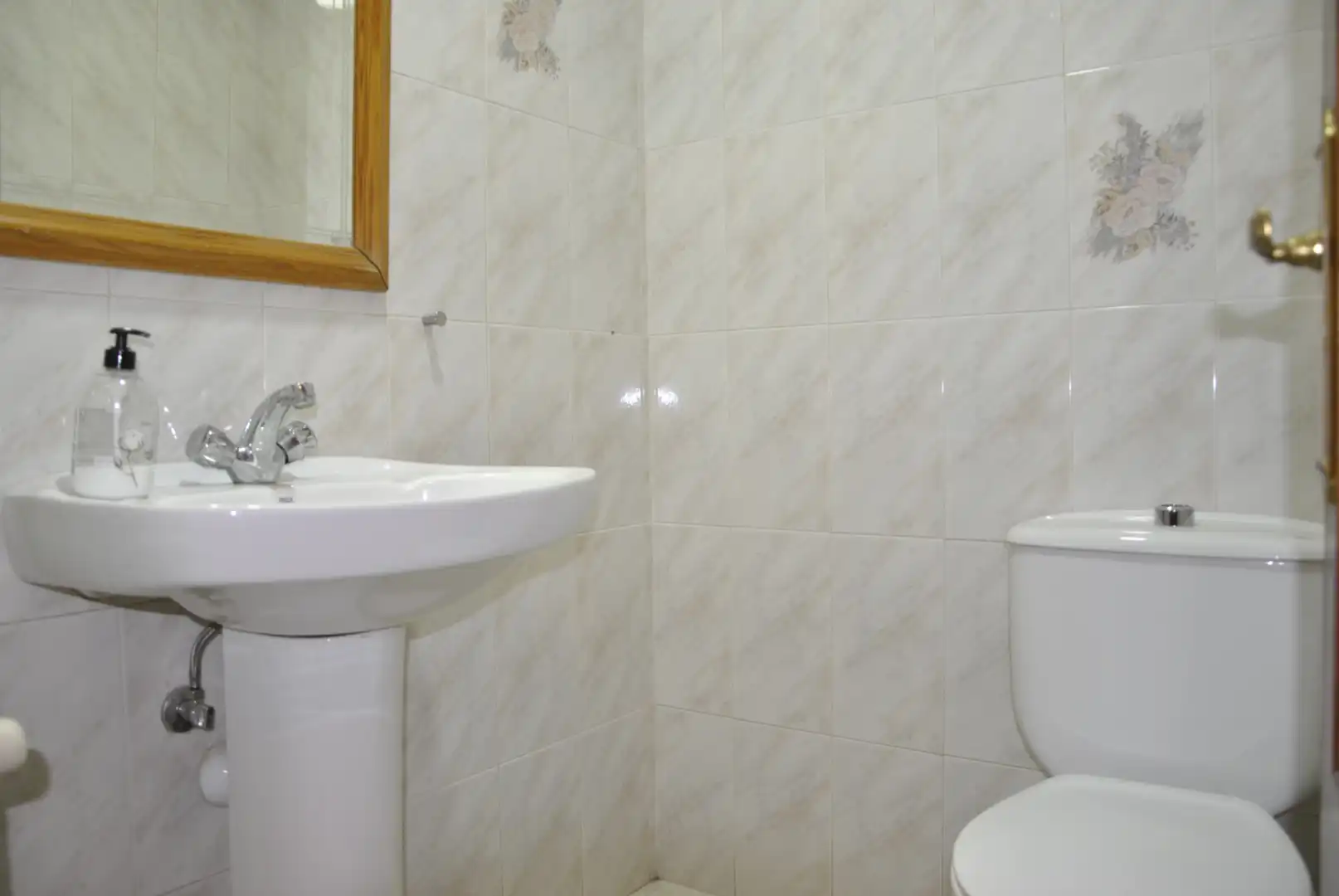 Baño de Casa adosada en venta en Plasencia con Aire acondicionado, Calefacción y Terraza