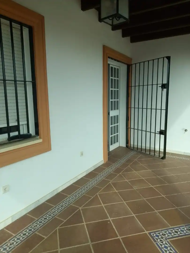 Casa o chalet en venta en Dos Hermanas con Jardín privado, Terraza y Balcón