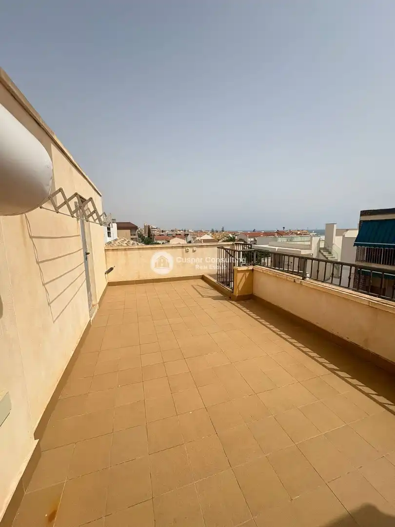 Terraza de Ático en venta en Población de Arroyo con Calefacción y Amueblado