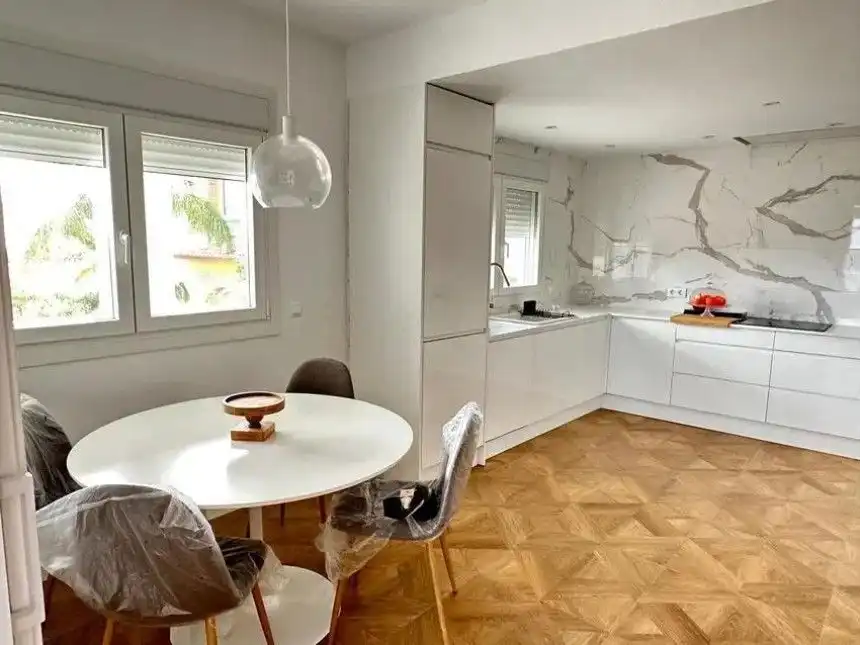 Cuina de Casa o xalet en venda en Vélez-Málaga amb Aire condicionat, Calefacció i Jardí privat