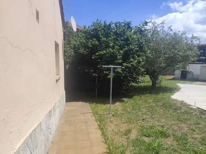 Casa o xalet en venda en Pravia amb Calefacció, Moblat i Forn