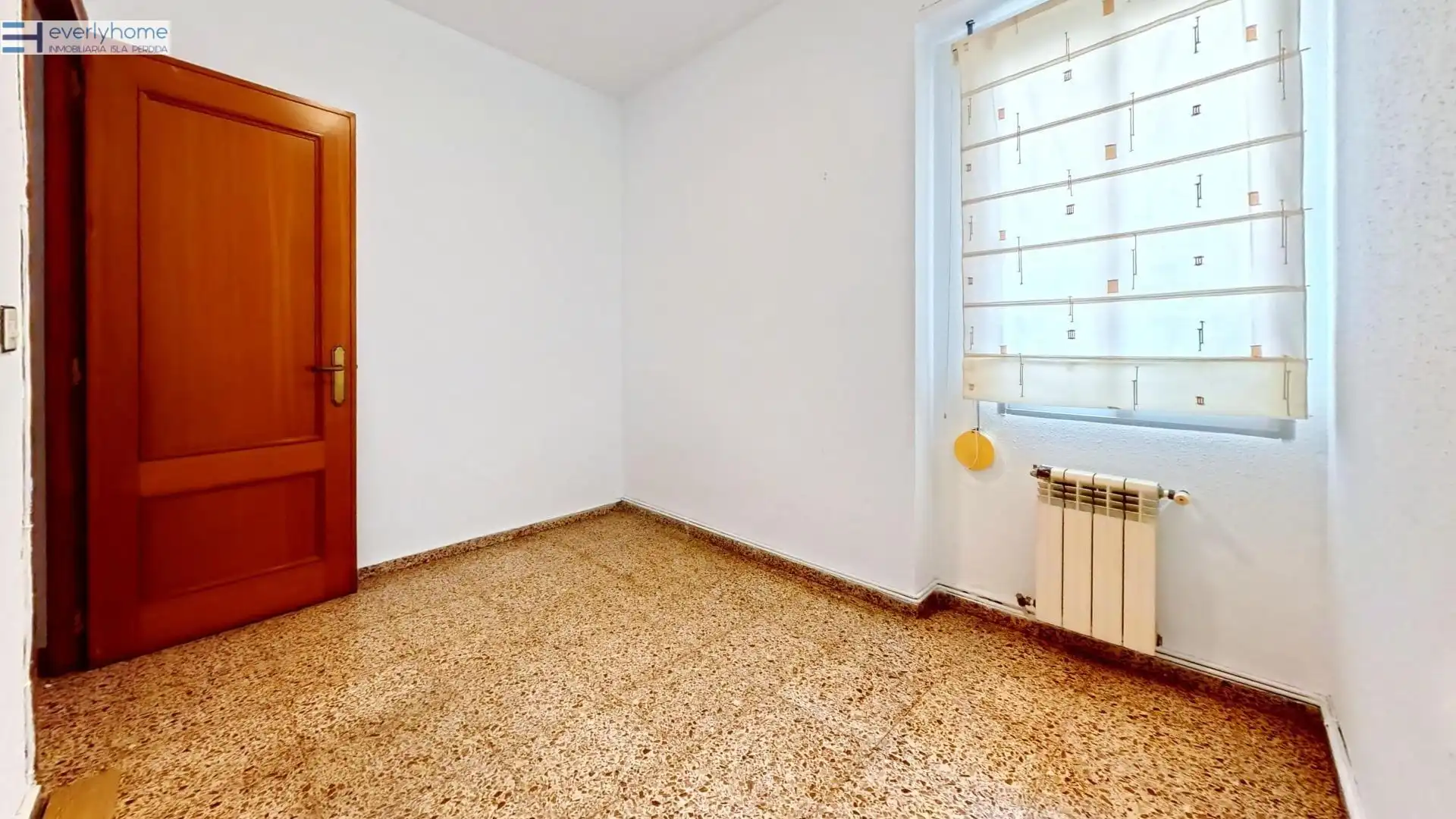 Bedroom of Flat for rent in Valencia  with Furnished and Balcony
