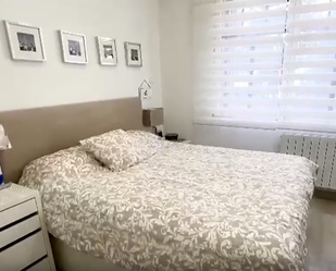 Bedroom of Flat for sale in Bilbao   with Heating, Furnished and Oven