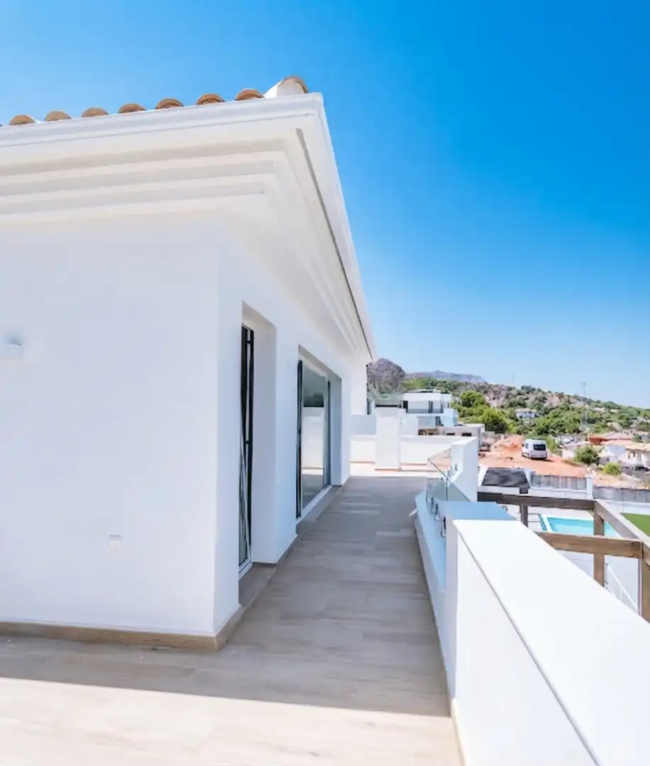 Chalet con terraza en venta en Calle Mago Santhai, imagen 5