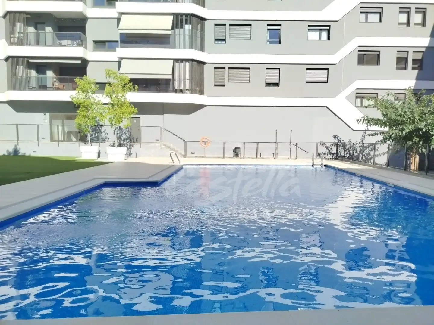 Schwimmbecken von Wohnung zur Miete in Mataró mit Klimaanlage, Heizung und Terrasse