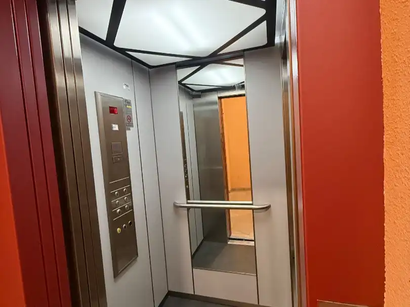 Dúplex con ascensor en venta en Carrer dels Tints 30, imagen 7