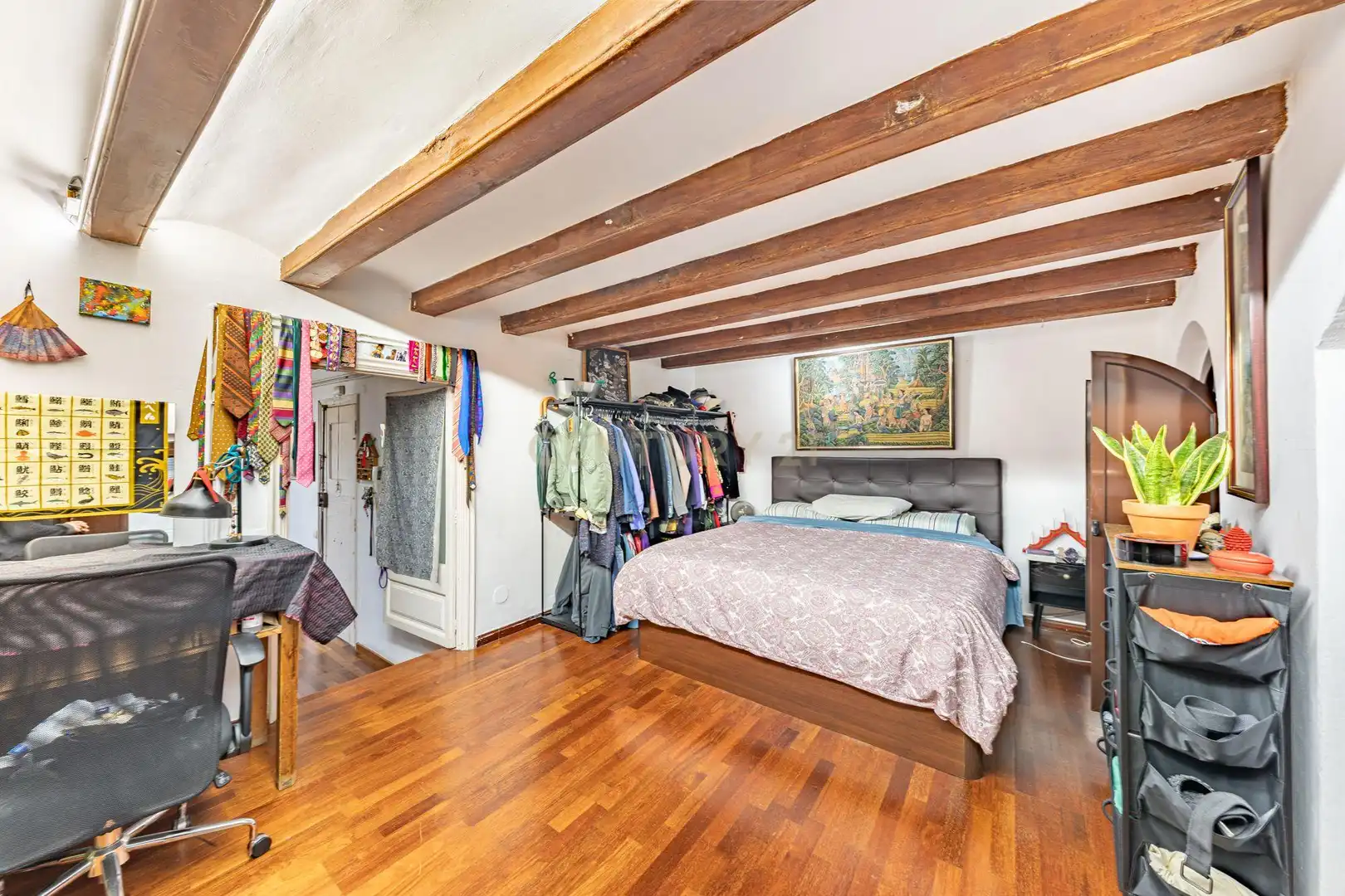 Bedroom of Apartments for sale in Barcelona  with Oven, Washing machine and Microwave