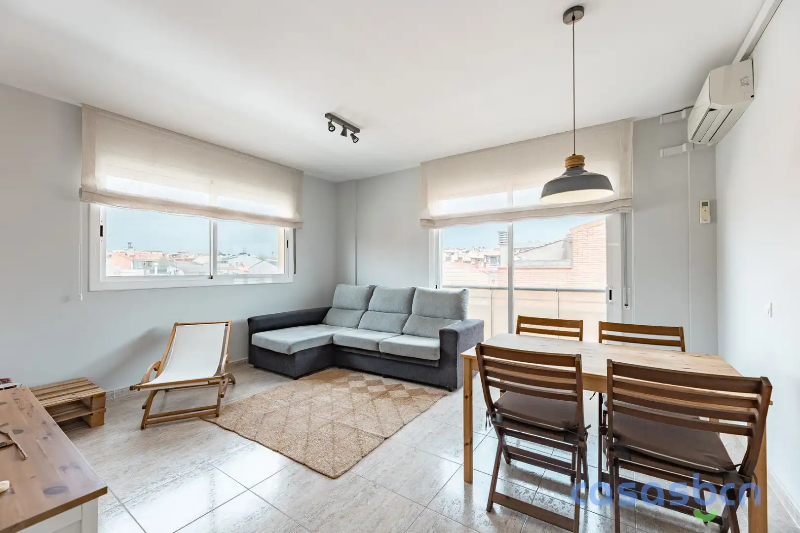 Living room of Flat for sale in Terrassa  with Air Conditioner and Heating