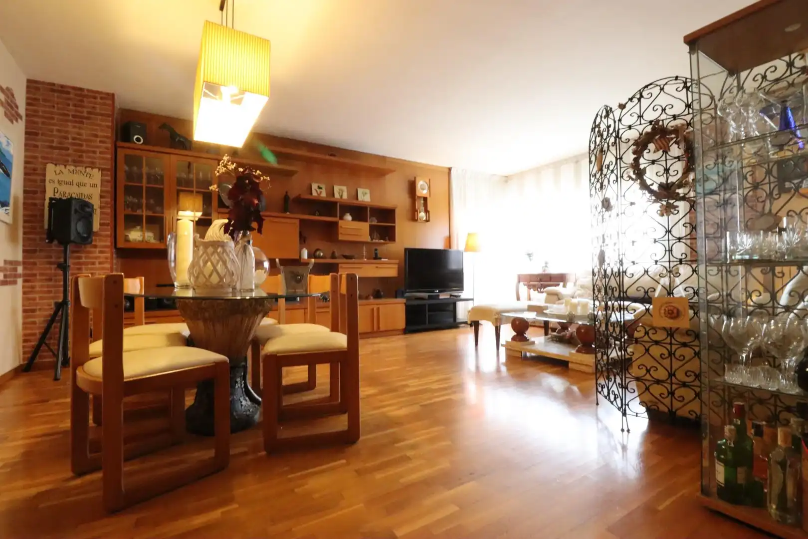 Sala de estar de Piso en venta en Sabadell con Aire acondicionado, Calefacción y Terraza