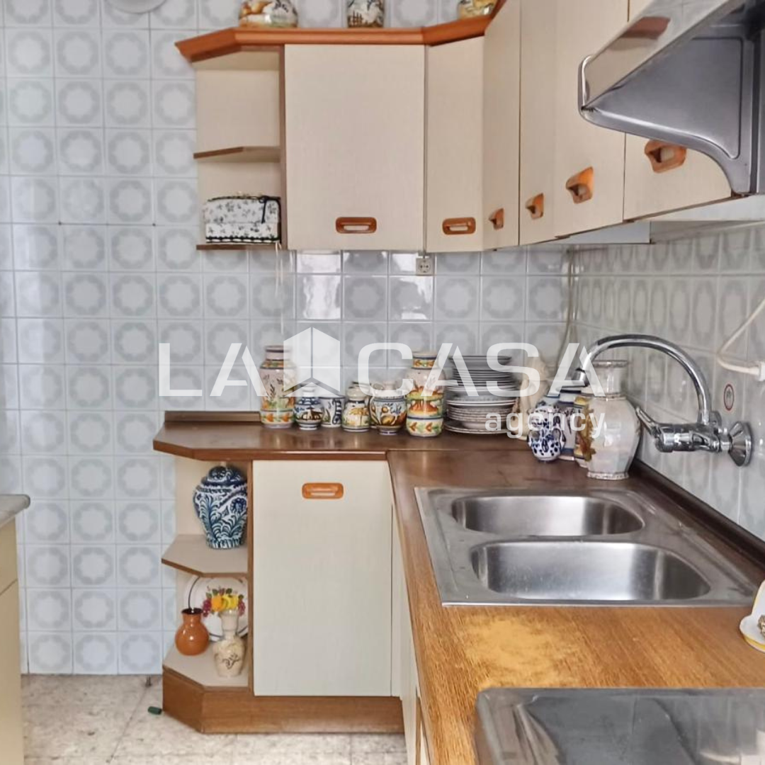 Kitchen of Single-family semi-detached for sale in  Sevilla Capital  with Balcony