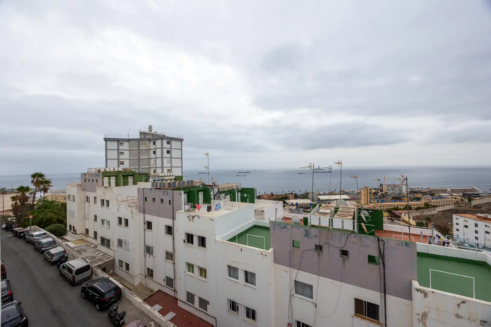 Vista exterior de Piso en venta en Las Palmas de Gran Canaria con Trastero