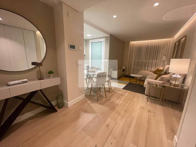 Apartamento en Alquiler en Paulino Caballero en 1º Ensanche