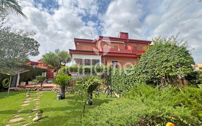 Jardí de Casa adosada en venda en Paterna amb Aire condicionat, Terrassa i Balcó