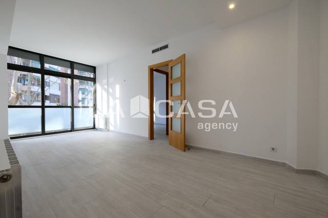 Piso en Venta en Passeig d'Urrutia en El Turó de la Peira