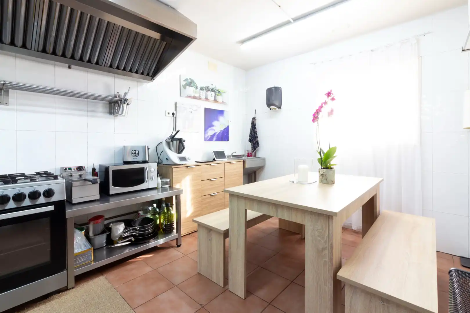 Cuina de Casa o xalet en venda en Subirats amb Aire condicionat, Jardí privat i Moblat