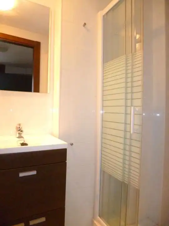 Bathroom of Study for rent in Granada  with Air Conditioner, Heating and Furnished