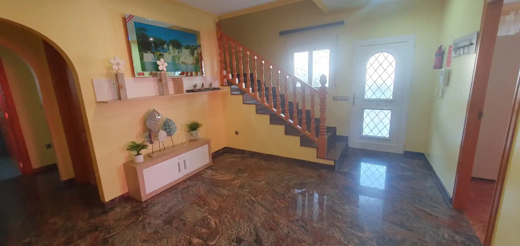 Chalet con terraza en venta en Marisol Park - Ortembach - Los Almendros, imagen 7