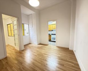 Dormitori de Pis de lloguer en  Valencia Capital amb Parquet i Terrassa