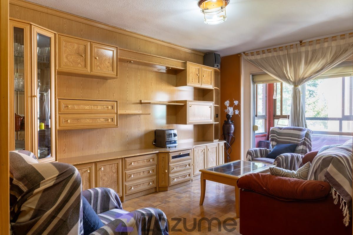 Living room of Flat to rent in San Fernando de Henares  with Heating, Parquet flooring and Terrace