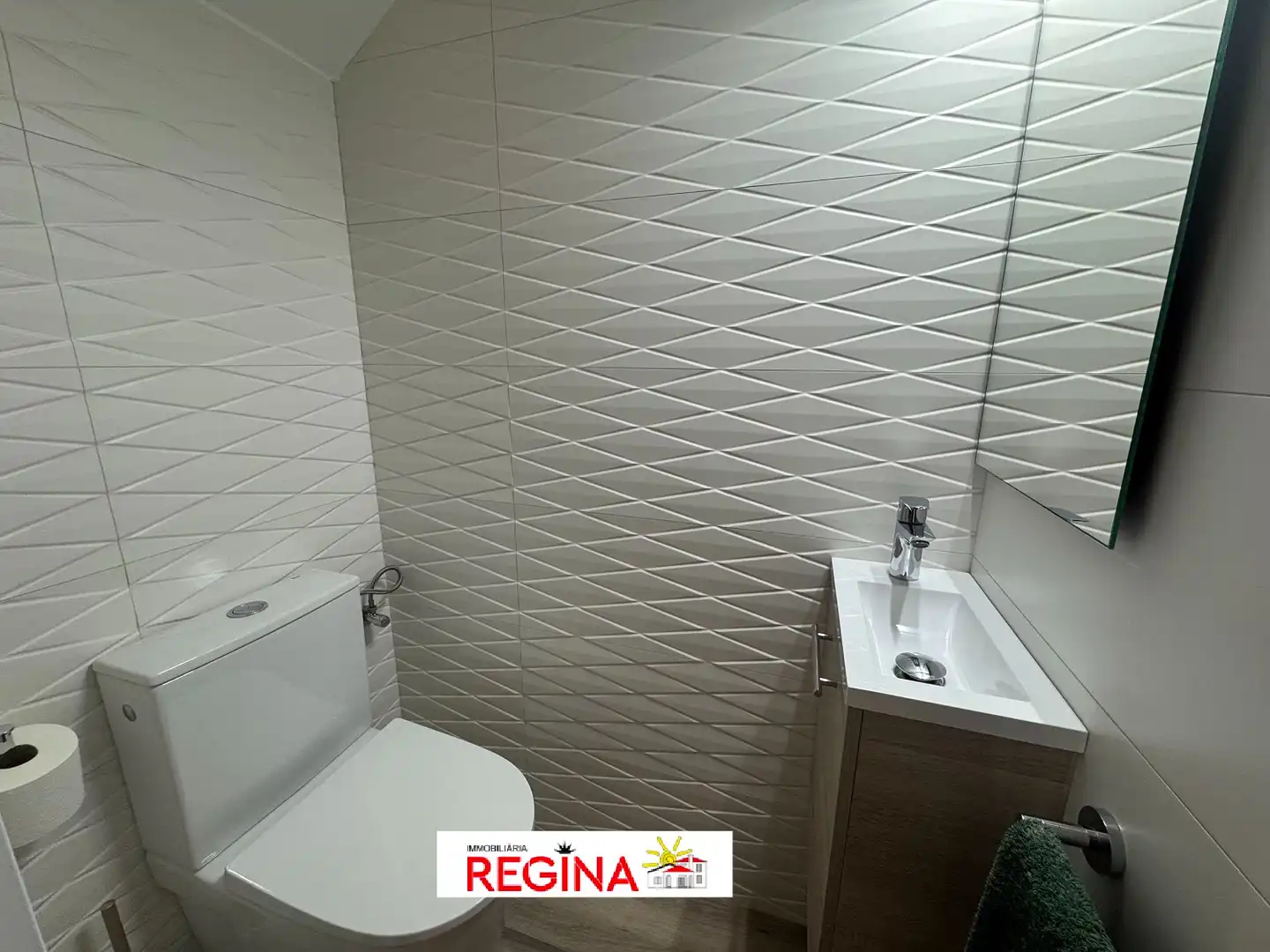 Baño de Casa o chalet en venta en Bellcaire d'Empordà con Aire acondicionado, Calefacción y Terraza