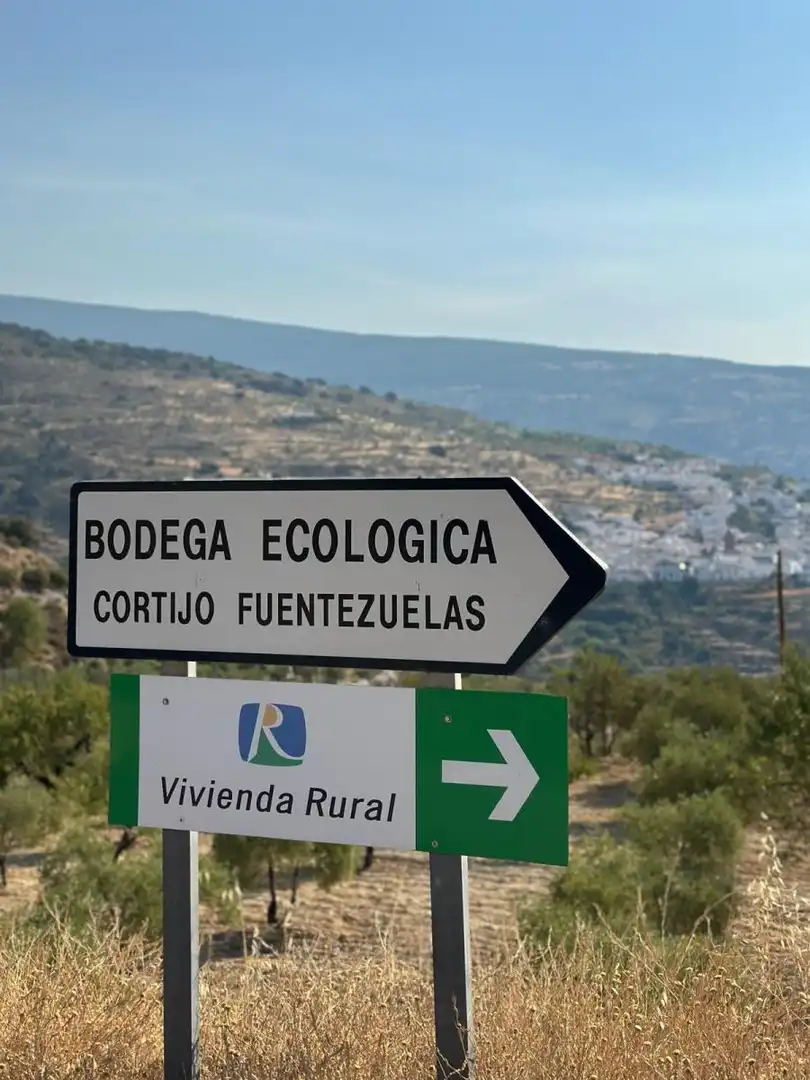Vista exterior de Local en venda en Granada