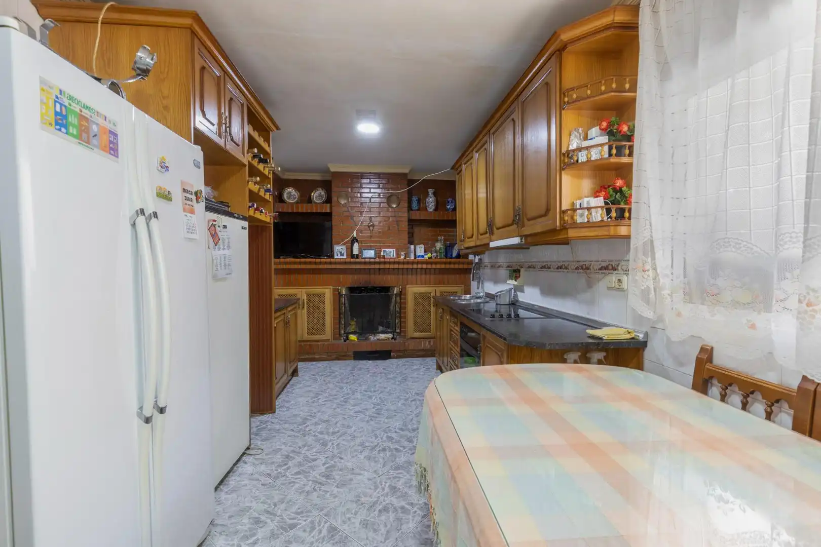 Cuina de Casa o xalet en venda en La Zubia amb Aire condicionat