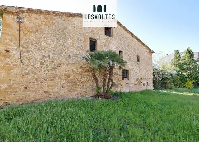 Casa-chalet en Venta en De L'Aigüeta en La Bisbal d'Empordà