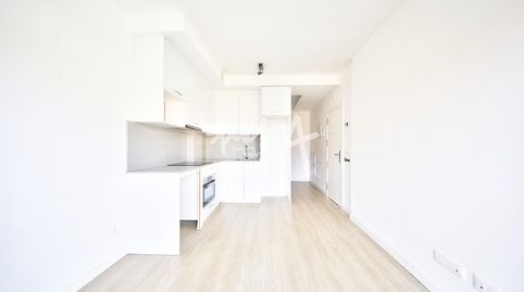 Foto 4 de Apartament en venda a Calle Calle Piqueñas, Buena Vista, Madrid Capital