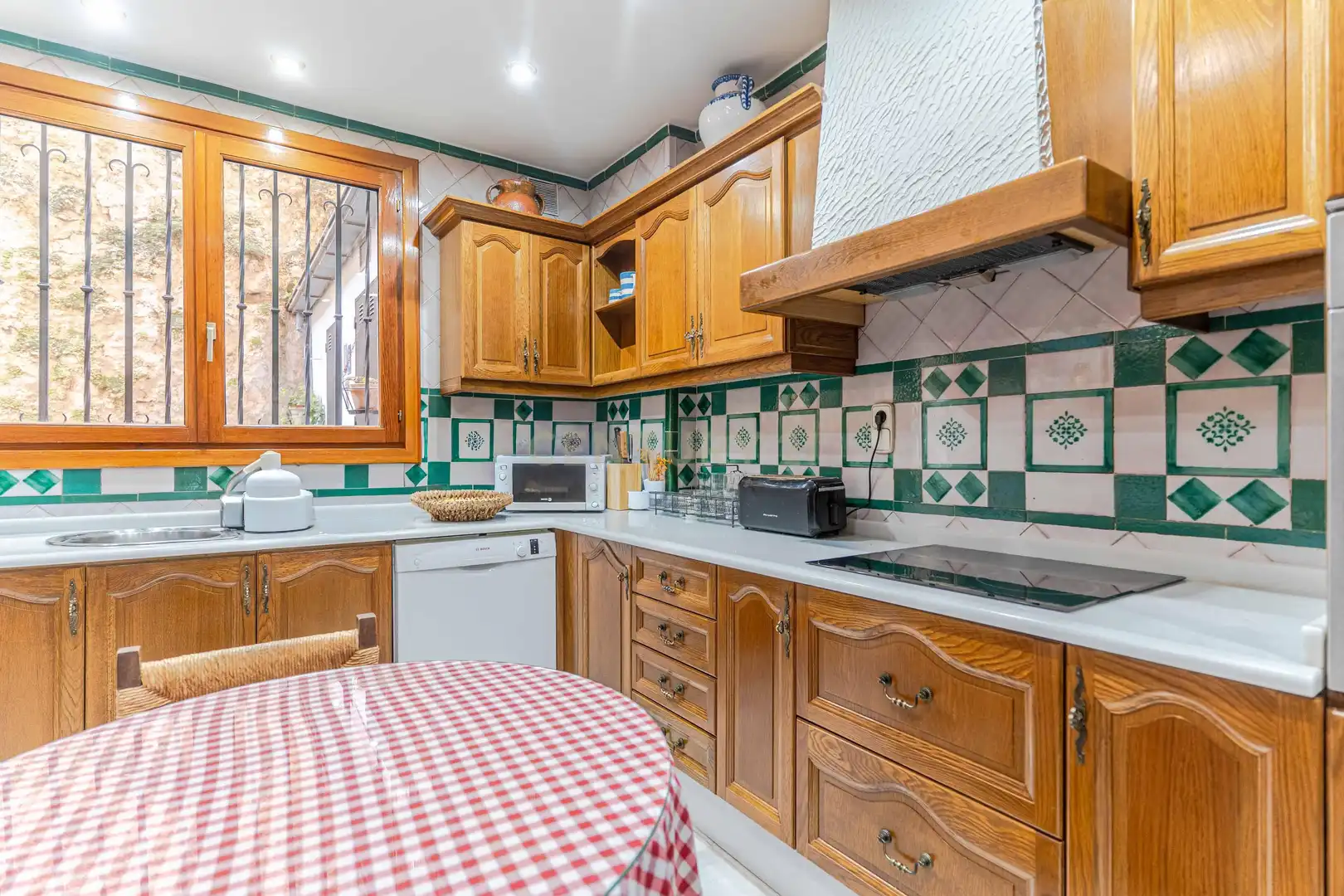 Cocina de Dúplex en venta en Granada con Aire acondicionado, Jardín privado y Trastero