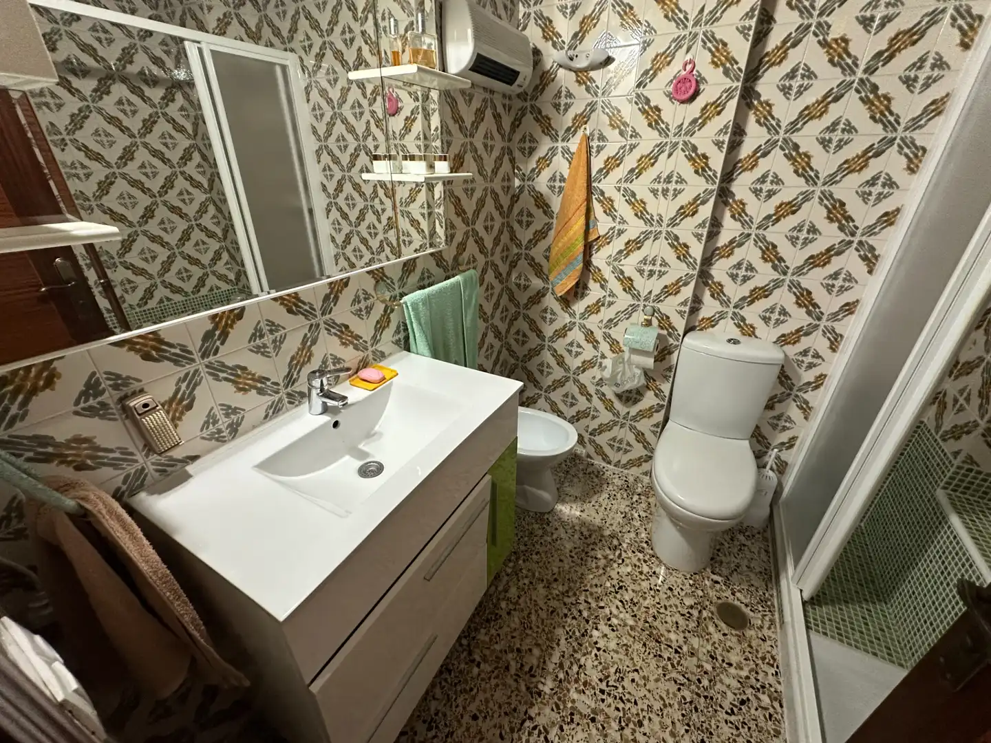 Baño de Apartamento en venta en Guardamar del Segura con Aire acondicionado, Calefacción y Terraza